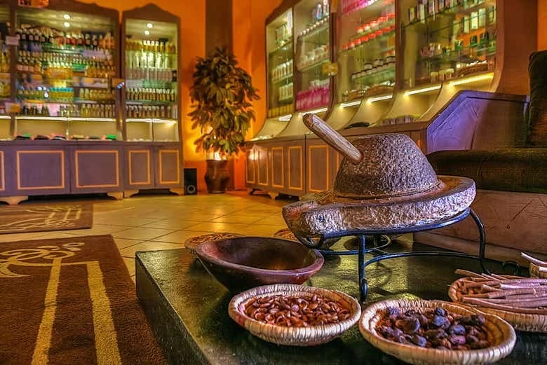 Walking Tour + Traditional Hammam - Image 6