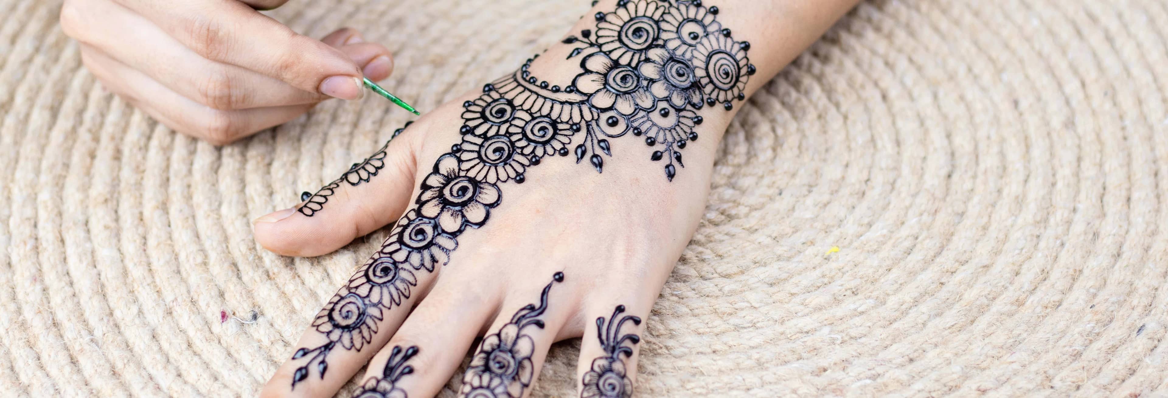Henna Workshop in Merzouga
